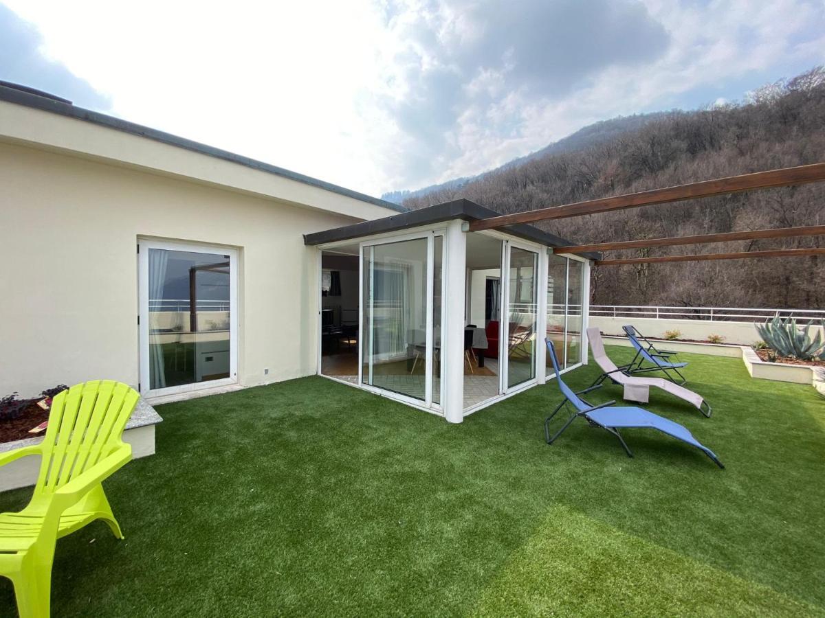 Attico With Big Terrace In Residence With Pool Valbrona Exteriör bild
