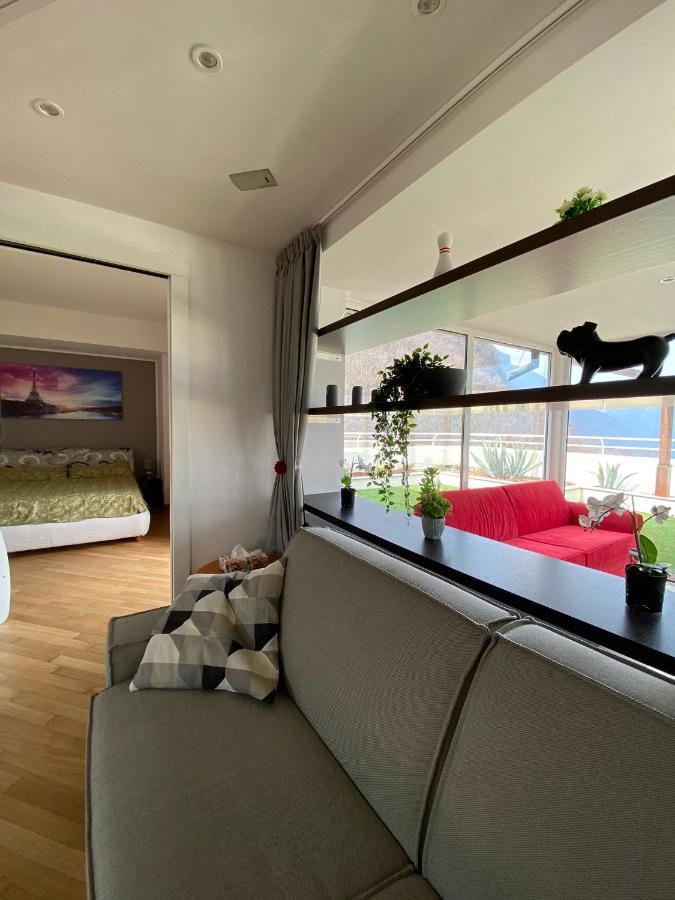 Attico With Big Terrace In Residence With Pool Valbrona Exteriör bild