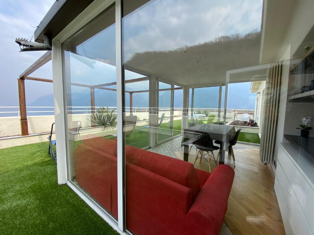 Attico With Big Terrace In Residence With Pool Valbrona Exteriör bild